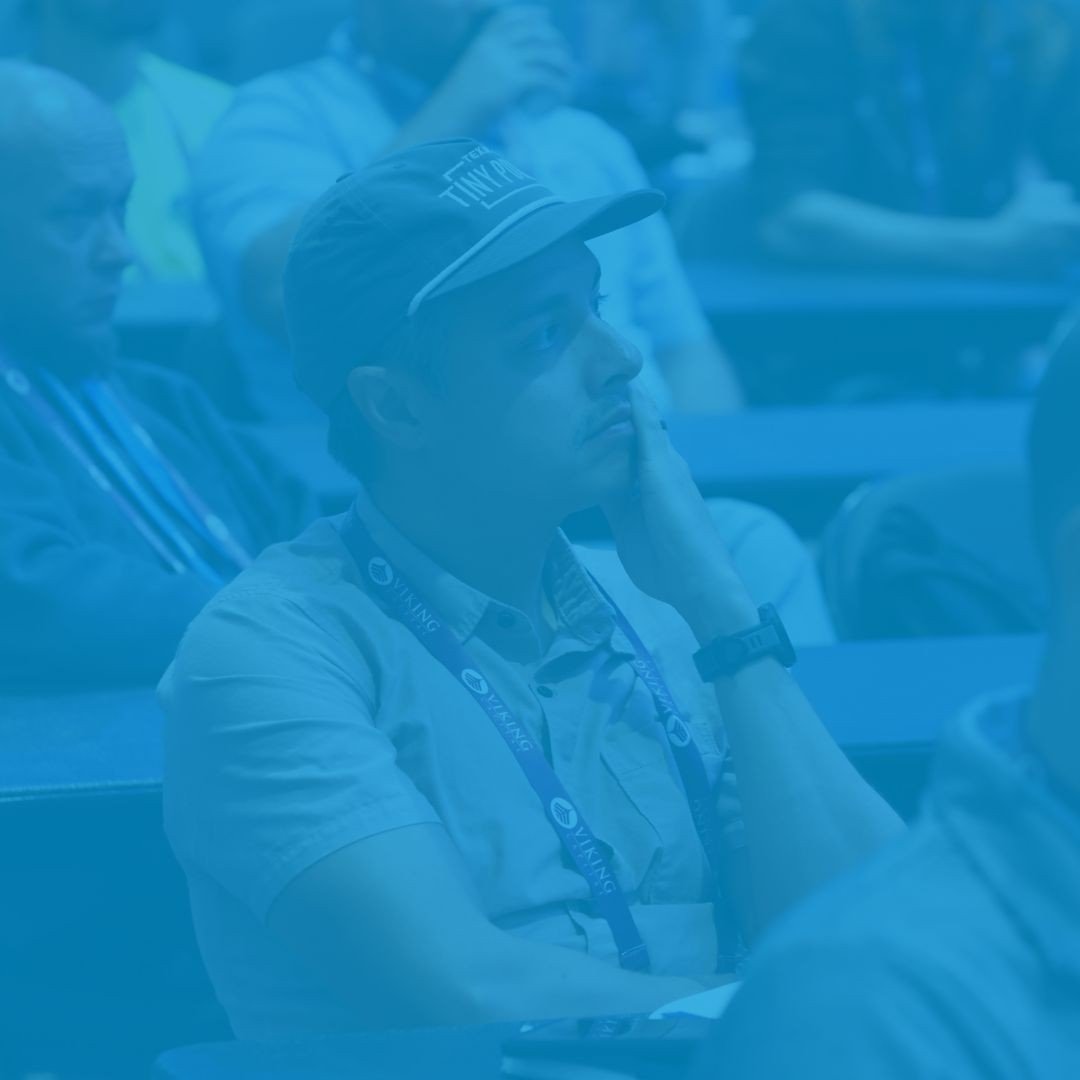 A pool industry pro listening to a class at PSP Expo to earn PHTA CEUs and IACET CEUs